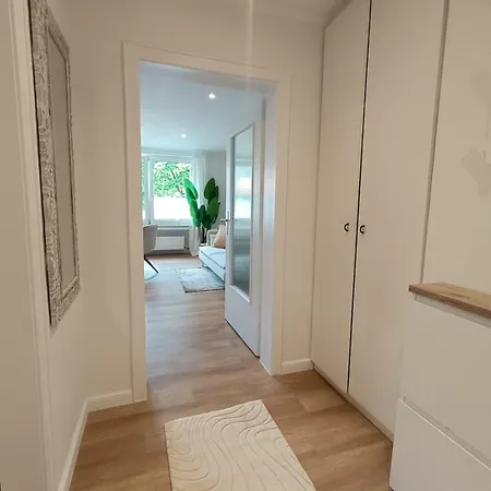 Kernsanierte Moderne Helle Wohlfuehloase * Hilden